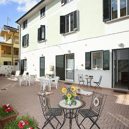 B&B Central Toma มอนเตกาตินี แตร์เม ภายนอก รูปภาพ