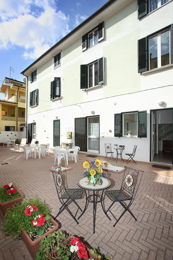 B&B Central Toma มอนเตกาตินี แตร์เม ภายนอก รูปภาพ